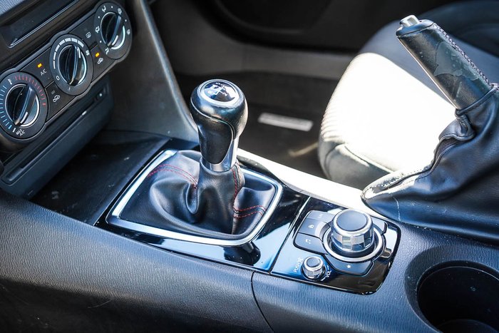 2015 MAZDA MAZDA3