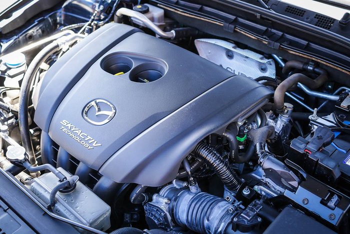 2015 MAZDA MAZDA3