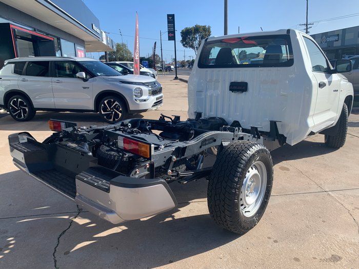 2025 Mitsubishi MV3W20 MV Triton GLX 2.4L D 6M/T 4X4 SC CC WHITE