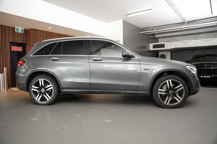 2021 Mercedes-Benz GLC-Class GLC300 e