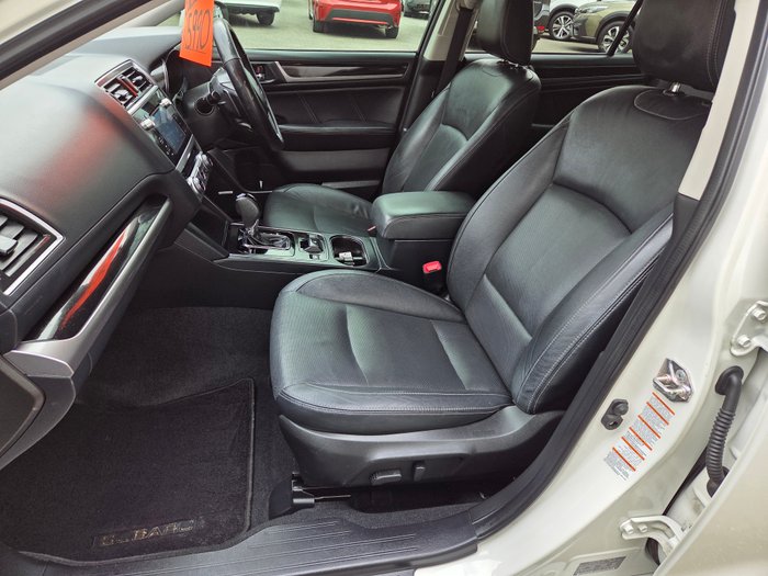 2016 SUBARU LIBERTY 3.6R WHITE