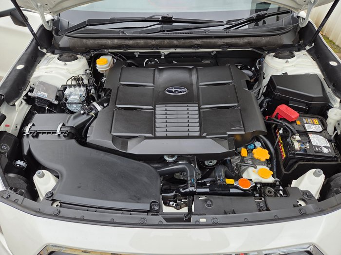 2016 SUBARU LIBERTY 3.6R WHITE