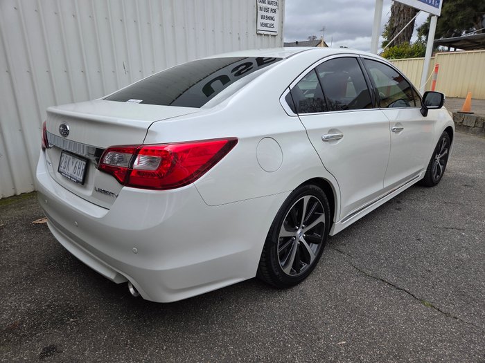 2016 SUBARU LIBERTY 3.6R WHITE