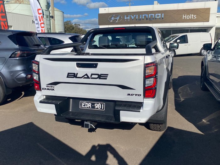 2025 ISUZU D-MAX BLADE
