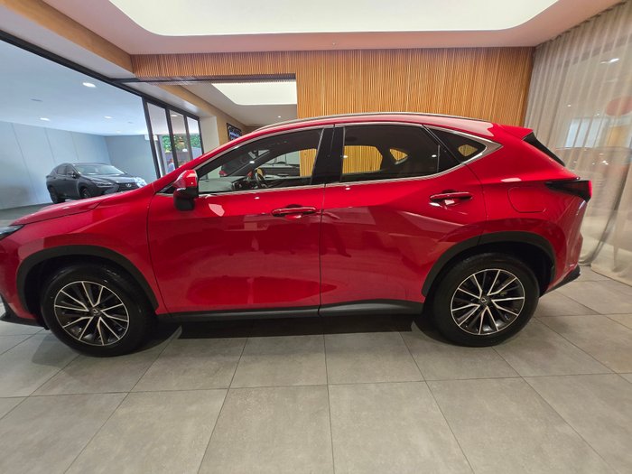 2024 Lexus NX350H Luxury 2WD