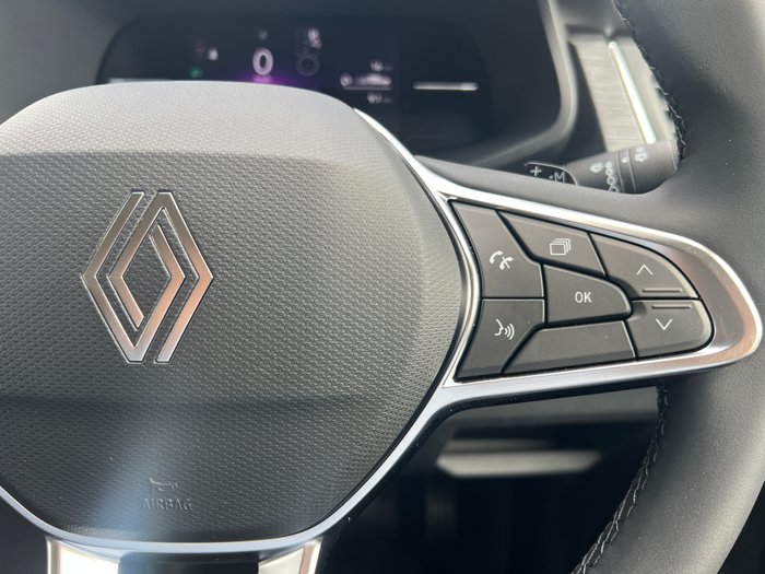 2026 Renault Trafic MY26 SWB Premium with Trade Pack