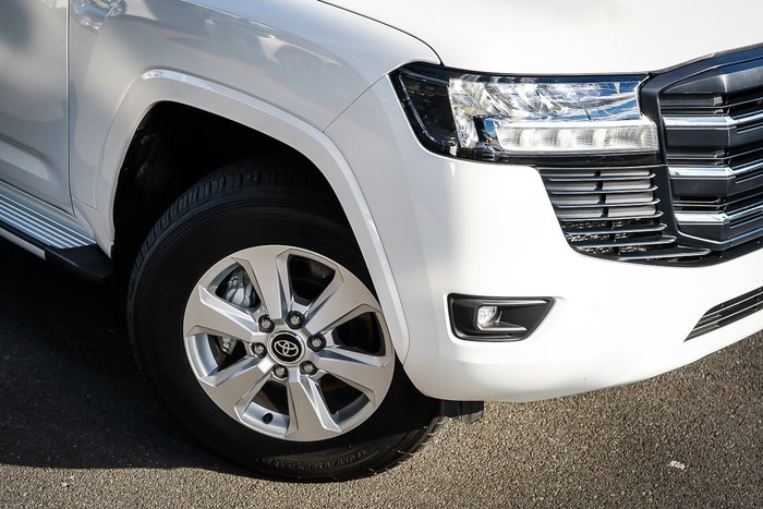 2025 Toyota LANDCRUISER GXL