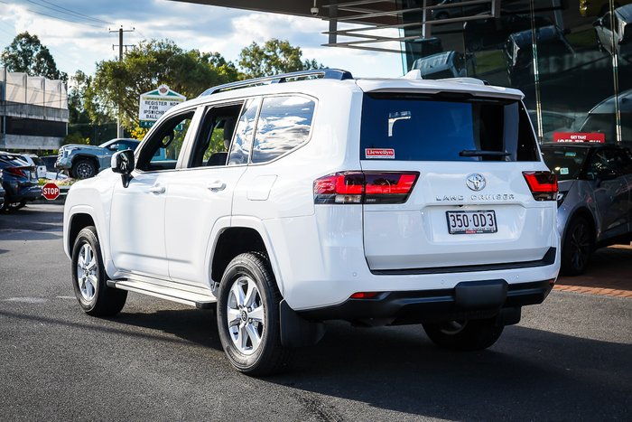 2025 Toyota LANDCRUISER GXL
