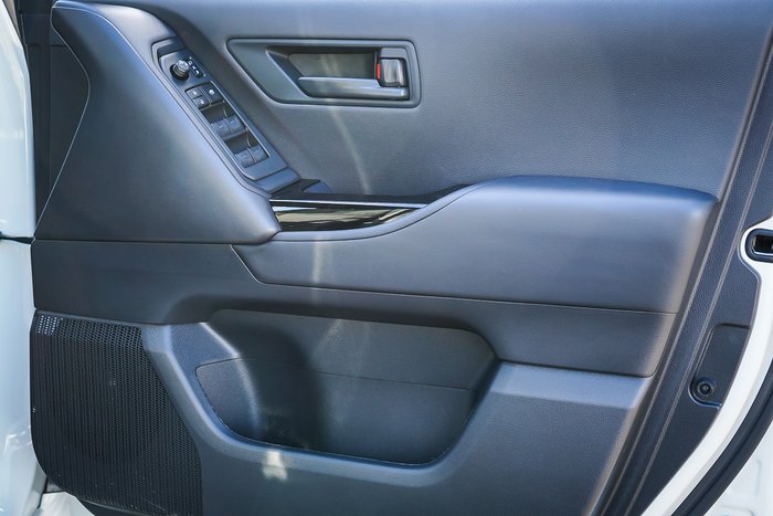 2025 Toyota LANDCRUISER GXL