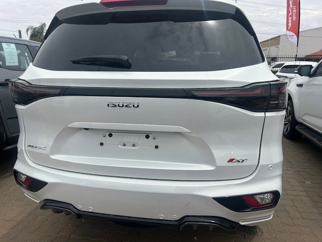 2025 Isuzu MU-X X-TERRAIN MY25.5 MOONSTONE WHITE PEARL