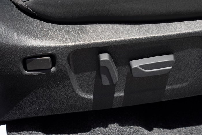 2025 Isuzu D-MAX X-TERRAIN