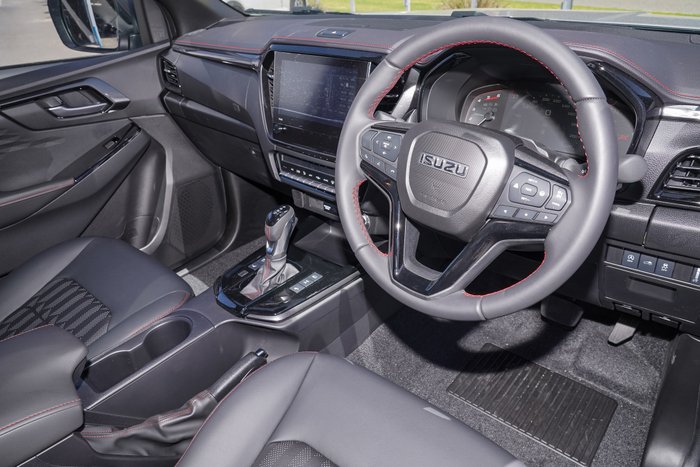 2025 Isuzu D-MAX X-TERRAIN