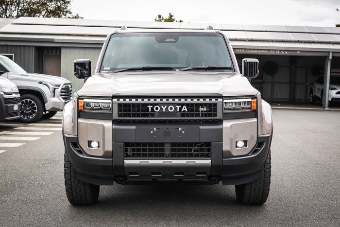 2025 Toyota PRADO