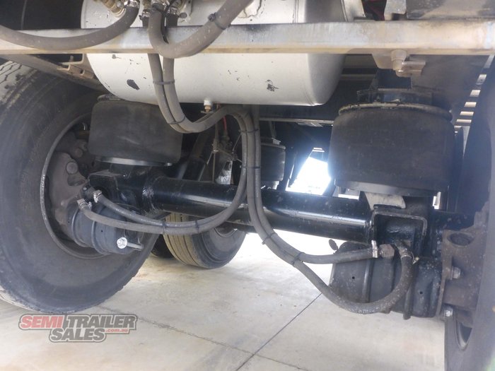 2006 Maxitrans Bogie Refrigerated Pantech