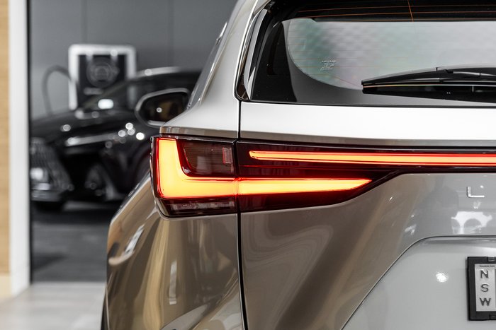 2023 Lexus NX350H Luxury 2.5L Hybrid Auto CVT Wagon