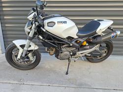 2010 Ducati Monster 696