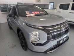 2025 Mitsubishi Outlander LS