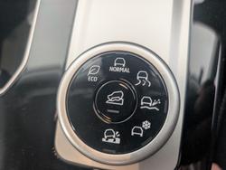2025 Mitsubishi Outlander LS