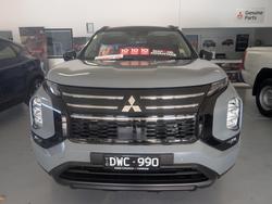 2025 Mitsubishi Outlander LS