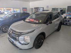2025 Mitsubishi Outlander LS