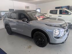 2025 Mitsubishi Outlander LS
