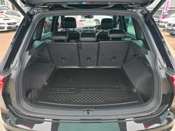 2023 Volkswagen
Tiguan R