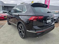 2023 Volkswagen
Tiguan R
