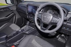 2025 Isuzu D-MAX X-RIDER