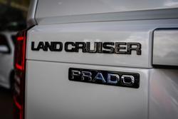 2025 Toyota PRADO GXL