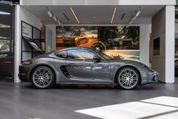 2021 Porsche 718 Cayman