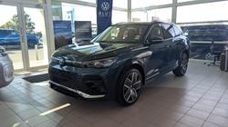 2025 VOLKSWAGEN Tiguan R-LINE