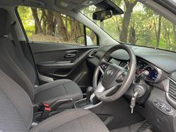 2017 Holden
Trax