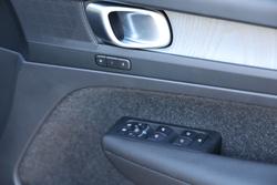 2026 Volvo XC40 Plus B4