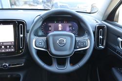 2026 Volvo XC40 Plus B4
