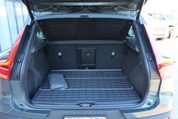 2026 Volvo XC40 Plus B4