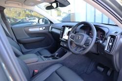 2026 Volvo XC40 Plus B4