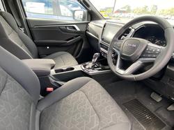 2025 ISUZU D-MAX LS-U