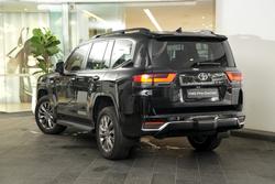 2024 Toyota Landcruiser Sahara ZX