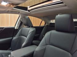 2024 Lexus ES300h Luxury 2.5L Hybrid Auto CVT Sedan