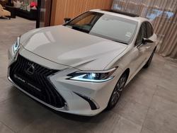 2024 Lexus ES300h Luxury 2.5L Hybrid Auto CVT Sedan