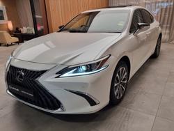 2024 Lexus ES300h Luxury 2.5L Hybrid Auto CVT Sedan