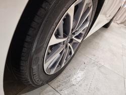 2024 Lexus ES300h Luxury 2.5L Hybrid Auto CVT Sedan