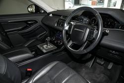 2020 Land Rover
Range Rover Evoque D180 SE