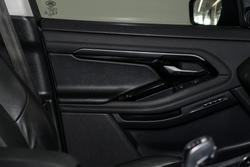 2020 Land Rover
Range Rover Evoque D180 SE