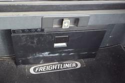 2022 FREIGHTLIN CASCADIA Aut CASCAD WHITE