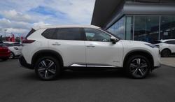 2025 NISSAN X-TRAIL TI e-POWER