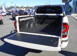 2024 Nissan
Navara ST-X