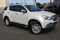 2017 Isuzu MU-X LS-T