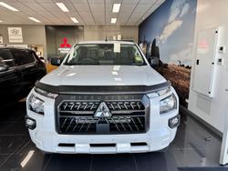 2025 MITSUBISHI Triton GLX-R
