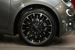 2023 Fiat 500e La Prima